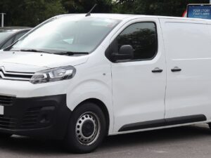 Auto paklājiņi PEUGEOT EXPERT III furgons (fiks ovāls) 2016>