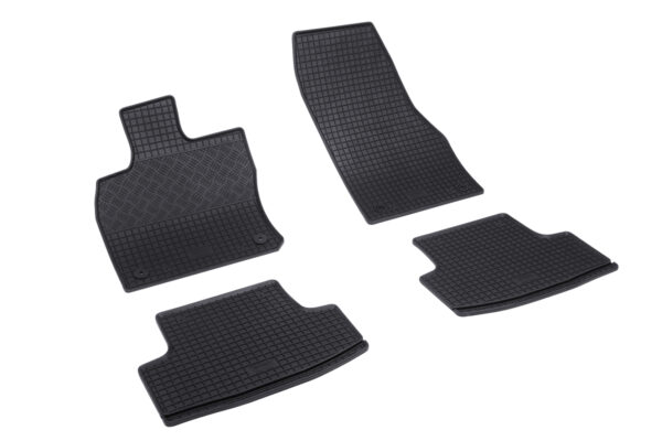 Rigum kummist automattid AUDI Q2 16-