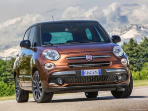 Materiāls auto paklājiņi FIAT 500L 2017>