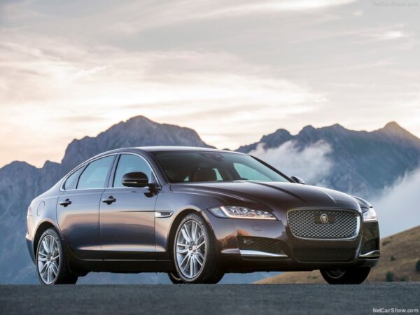 Auto mattid JAGUAR XF II 2015 jaoks>