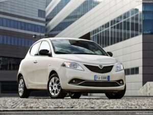 Materjalid auto matid LANCIA YPSILON 2015>