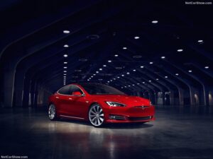 TESLA MODELIS S 2016>