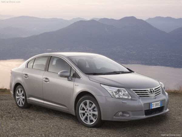 Materjali auto vaibad TOYOTA AVENSIS III 2008-2011