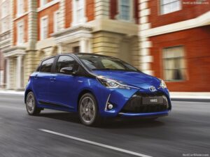 Materiāls auto paklājiņi TOYOTA YARIS HYBRID 2012>>